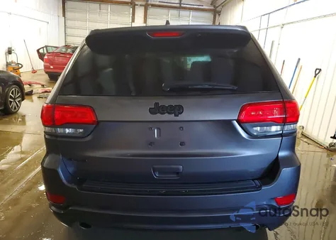 2015 Jeep Grand Cherokee Laredo z USA, uszkodzony, nr VIN 1C4RJFAG7FC627658